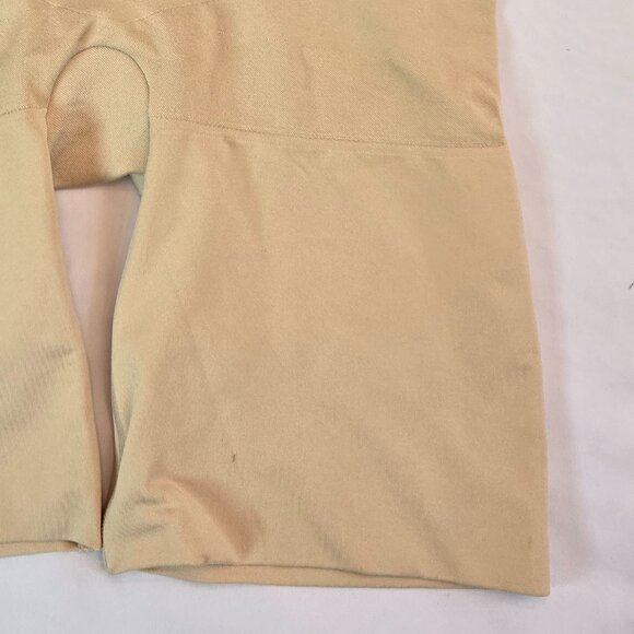 ASSETS by SPANX High-Waist Mid-Thigh Short -Thigh & Tummy Control  Sz: 1X Nude - Picture 8 of 11